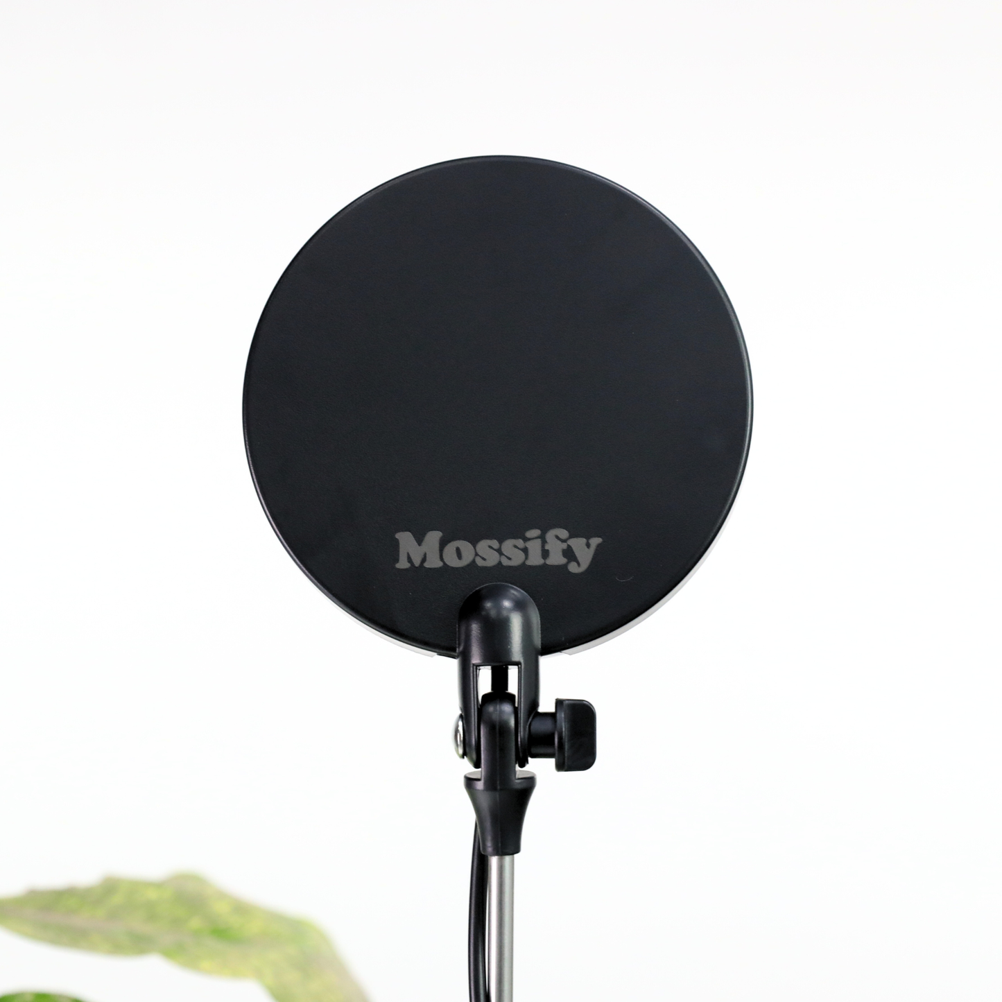 Mossify Adjustable LED Plant Light: Black